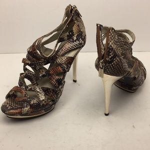 Jennifer Lopez snakeskin heels